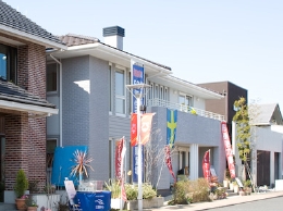 SFSY090310-01.jpg
